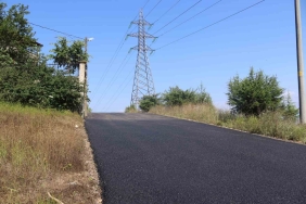 Kocaçeşme Caddesi ’ne 250 ton asfalt