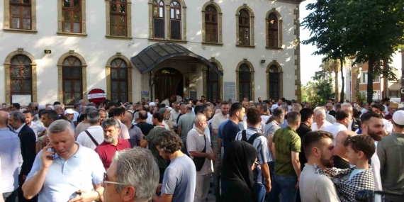 Kocaeli’de yüzlerce kişi Heniyye için toplandı