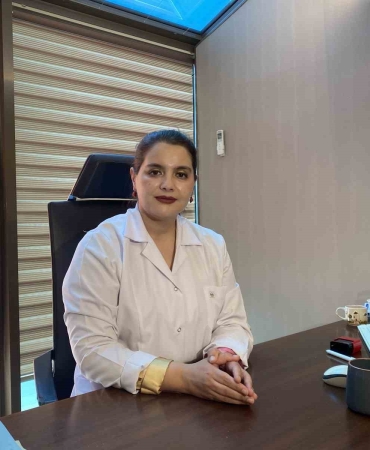Sıcaklarda kadınların vazgeçilmezi topuz ve atkuyruğuna dikkat: “Kelleşebilirsiniz”