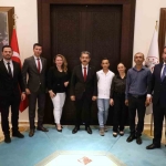 Vali Ekici, LGS’de başarı gösteren öğrenciyi kabul etti