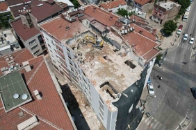 Yıldırım’da riskli binalar yıkılıyor