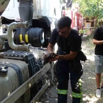 Ağaçlık alanda çıkan yangında itfaiye eri kaplumbağayı yanmaktan böyle kurtardı