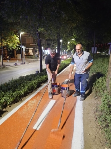 cumhuriyet-bulvarinda-bisiklet-yolu-yenilendi-xdipIU49.jpg