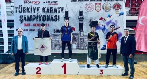 daricali-karateciler-sivastan-madalyalarla-dondu-OPdwFnF2.jpg