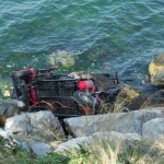 Elektrikli bisiklet denize uçtu: 3 kişi yaralandı