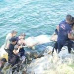 Elektrikli bisiklet denize uçtu: 3 kişi yaralandı