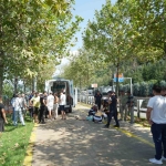 Elektrikli bisiklet denize uçtu: 3 kişi yaralandı