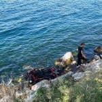 Elektrikli bisiklet denize uçtu: 3 kişi yaralandı