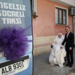 Engelsiz taksi gelin arabası oldu: Ömür boyu mutluluğa taşıdı