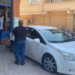 Geri manevra yapan otomobil kazaya sebep oldu