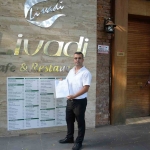 İçeride müşteri varken restoranı mühürlediler