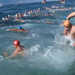 İzmit Körfezi’nde yüzücüler mavi sularda hedefe kulaç attı