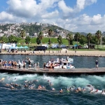 İzmit Körfezi’nde yüzücüler mavi sularda hedefe kulaç attı