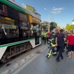 İzmit’te tramvayın çarptığı bir kişi hayatını kaybetti