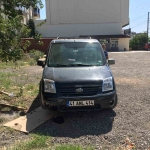 Krikonun boşalması sonucu aracın altında kaldı