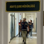 Kuyumcudan 560 bin TL’lik ziynet eşyası çalan hırsızlar yakalandı