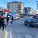 Motokurye tartıştığı 2 kişiyi bıçakladı