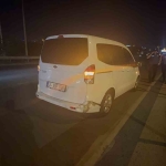 Motosiklet hafif ticari araca çarptı: 1 ölü, 1 yaralı