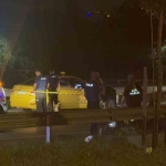 Motosiklet hafif ticari araca çarptı: 1 ölü, 1 yaralı