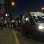 Otomobilini park etmek isterken 2 çocuğa çarptı