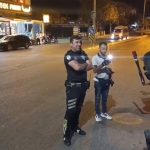 Polisten motosiklet sürücüsüne "sesli" ders