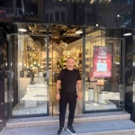 Şaşırtan hırsızlık: Dükkanın önündeki sigara paketini böyle çaldı