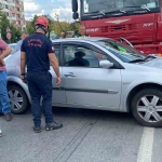 Tır ile otomobil çarpıştı, şans eseri yaralanan olmadı