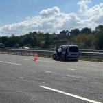 Tırla çarpışan aracın kapısı koptu: Yolcu yola düştü