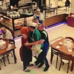 Usta yardımcısı tezgahtarı böyle kurtardı