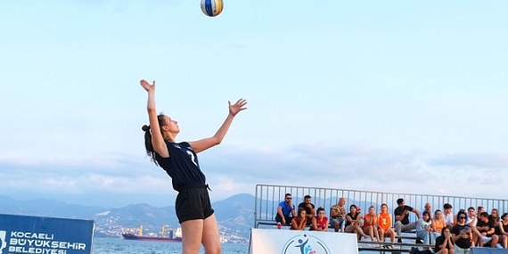 Açık Su Yüzme, Plaj Voleybolu, Engelsiz Deniz Festivali; Büyükşehir’in Zafer Bayramı etkinlikleri yaza damga vuracak