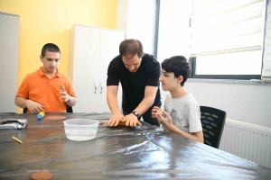 cayirovada-engelsiz-sanat-sergisi-gerceklestirilecek-DdHDt5Ne.jpg