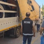 Çuval çuval kaçak tütün ele geçirildi