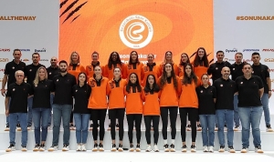 eczacibasi-dynavit-2024-2025-sezonunu-duzenledigi-basin-toplantisiyla-acti-Q6iXLCig.jpg