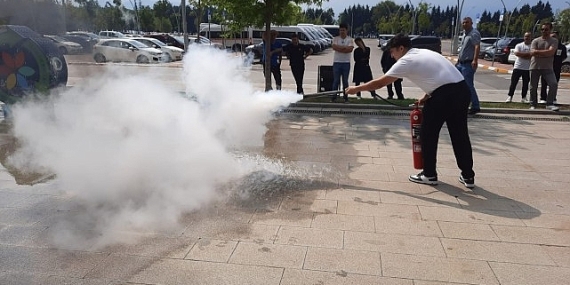 İtfaiyeden kongre merkezi personeline eğitim
