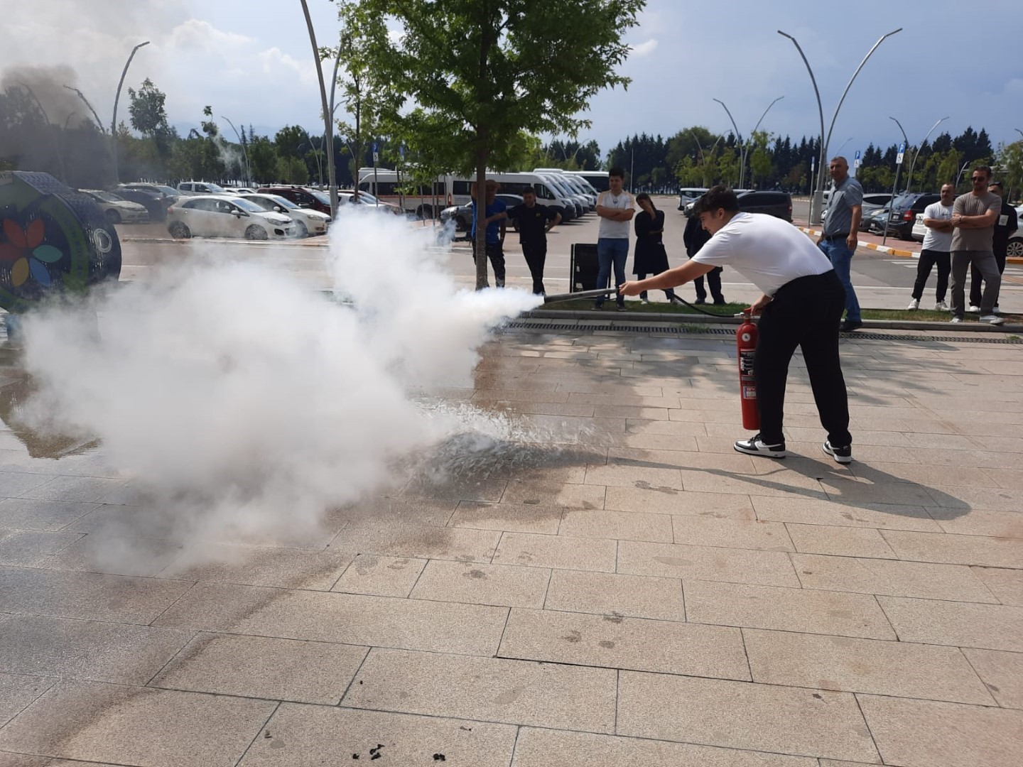İtfaiyeden kongre merkezi personeline eğitim