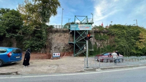 İzmi̇t Tren Garına Asansörlü Ulaşım