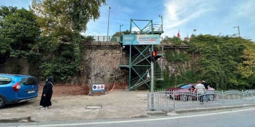 İzmi̇t Tren Garına Asansörlü Ulaşım