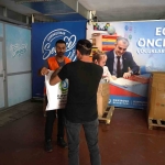 Öğrencilere kırtasiye seti hediyesi