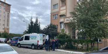 Pencereden Düşen Yaşlı Adam Hayatını Kaybetti̇
