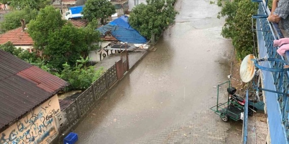 Sağanak bastırdı, Derince sular altında kaldı
