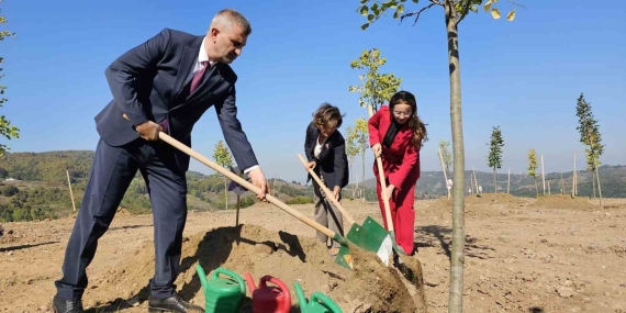 Türkiye ve Azerbaycan kardeşliği Gölcük’te pekişti