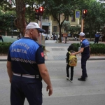 zabita-ekipleri-okul-onlerinde-goreve-basliyor-1Vu4fk4h.jpg