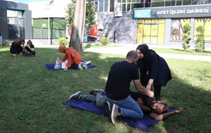 afet-isleri-personeline-ilk-yardim-egitimi-ETdxAezG.jpg