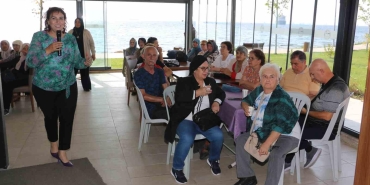 aktif-ve-mutlu-yaslanmanin-sirlari-korfezde-konusuldu-rJa8y2el.jpg