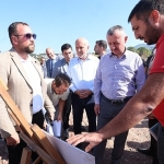 basiskele-seymen-millet-bahcesinde-ilerleme-yuzde-90-buyukakin-yesil-alanlar-mutlu-sehirlerin-kalbidir-dACEm22t.jpg