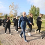 baskan-ciftci-vatandaslarla-sabah-yuruyusu-yapti-TyB8lhlj.jpg