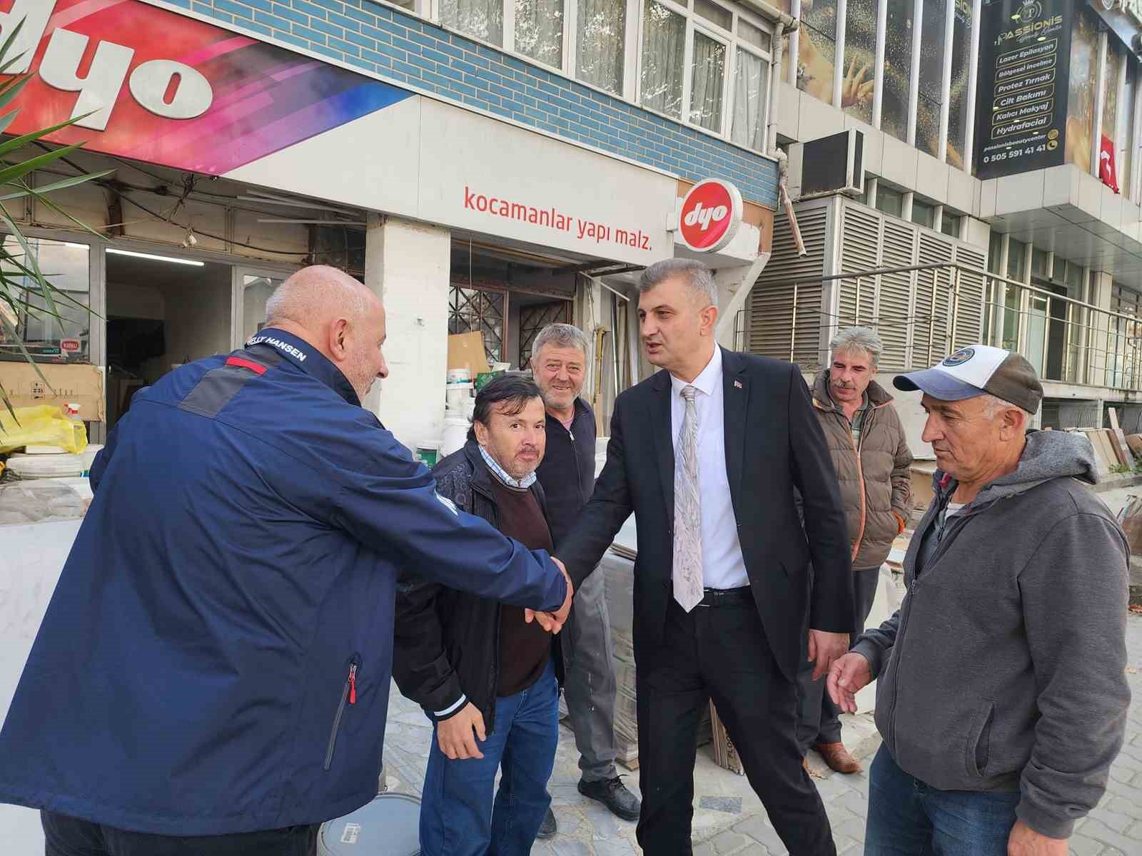 Başkan Sezer Vatandaşları Çalışmalar Hakkında Bi̇lgi̇lendi̇rdi̇
