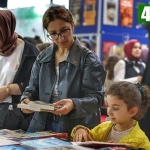 bugun-fuar-zamani-alin-sevdiklerinizi-gelin-2phuqt7J.jpg