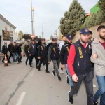Bungalov Dolandırıcılarına 14 İlde Eş Zamanlı Operasyon: 51 Şüpheli̇ Yakalandı