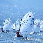 buyuksehir-su-sporlari-malzemesi-aliyor-WEzYEyKa.jpg